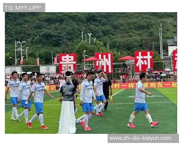 《追逐梦想的绿茵场,足球少年在星期天扬帆起航的热血岁月》 《追逐梦想的绿茵场,足球少年在星期天扬帆起航的热血岁月》